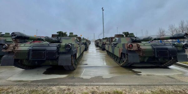 Pierwsza dostawa najnowszych czołgów Abrams do Polski