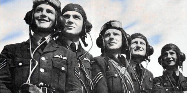 1 kwietnia 1918 r. utworzono brytyjskie Royal Air Force (RAF)