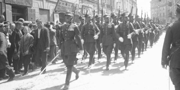 20 lipca 1926 r. utworzono kompanię zamkową, pierwszy etatowy pododdział reprezentacyjny Wojska Polskiego