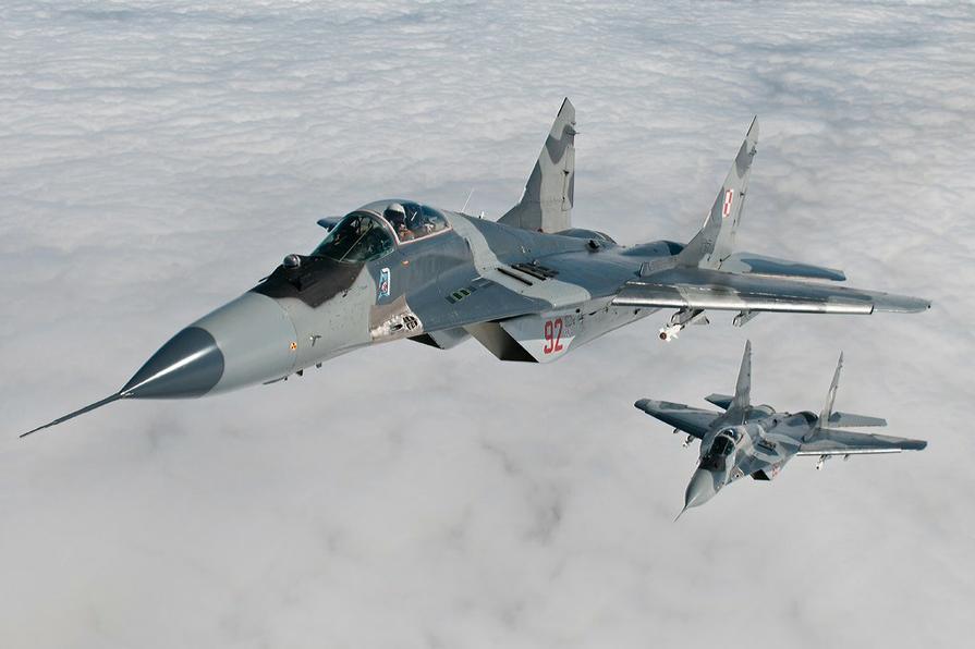 Myśliwce MiG-29 | Fot. st. chor. szt. Adam Roik (Combat Camera DO SZ), źródło: https://archiwum-zoom.wp.mil.pl/galerie/mig-29-w-misji-orlik-4/index.html