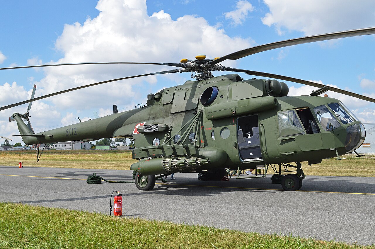 Śmigłowiec Mi-17 należacy do 7. Eskadry Działań specjalnych (poprzednika PJOS) | Fot. Alan Wilson, źródło: Wikimedia Commons (CC BY-SA 2.0)
