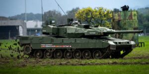 Zdjęcie główne: Czołg Leopard 2A8 | Źródło: https://euro-trophy.de
